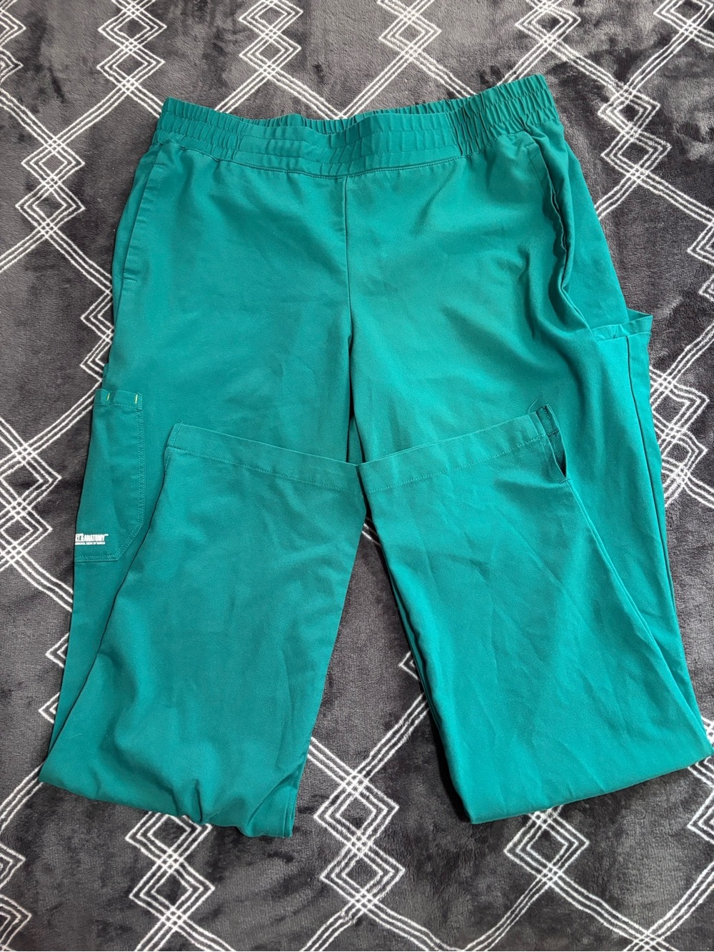 Grey's Anatomy Green Straight-Leg Scrub Pants with Cargo Pockets